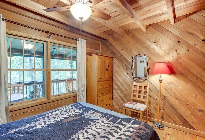 Secluded Mountain Escape W/ Game Room & Fire Pit!