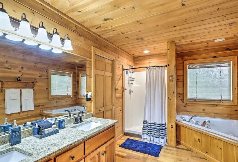 Serene Blue Ridge Cabin ~ 3 Mi To Downtown!