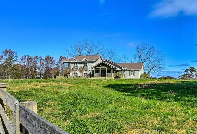 Serving Southern Charm At This Clarkesville House!