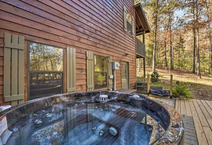 Spacious Cabin W/ Furnished Deck + Hot Tub!