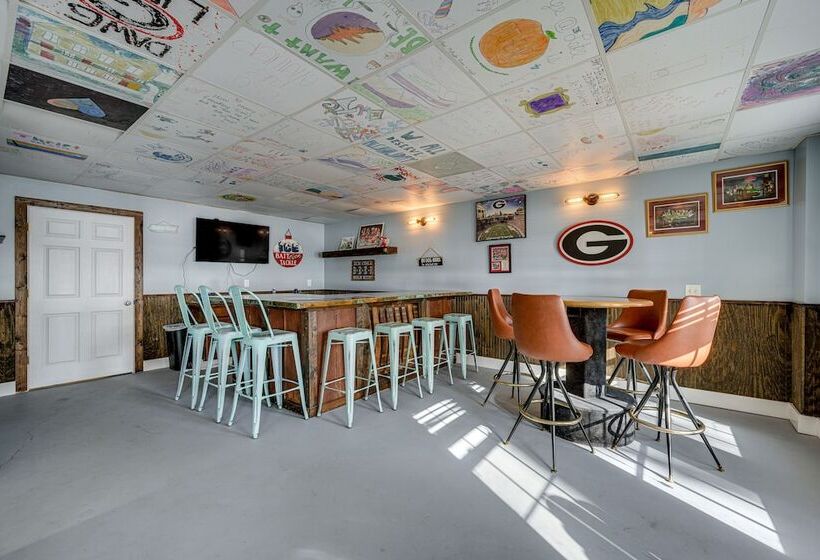 Lake Sinclair Retreat W/ Big Water Views & Dock!