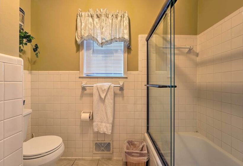 Spacious Memphis Home   Walk To Graceland