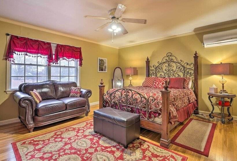 Spacious Memphis Home   Walk To Graceland