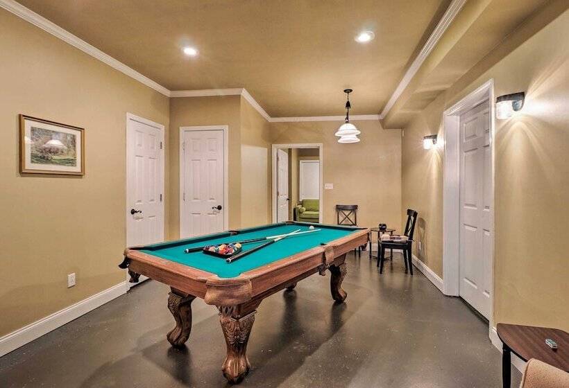Spacious Stockbridge Manor: Pool Table, 2 Kitchens