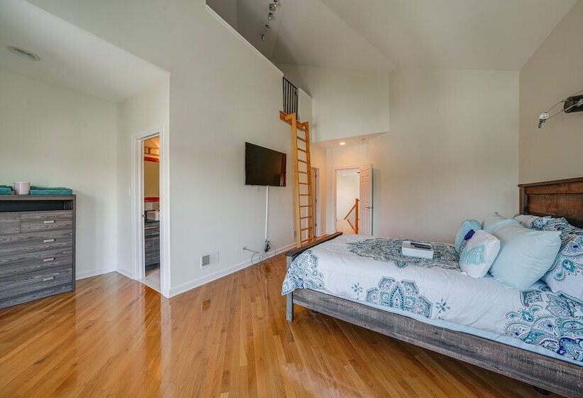 Stunning Mokena Home W/ Pool + Deck W/ Lake View!