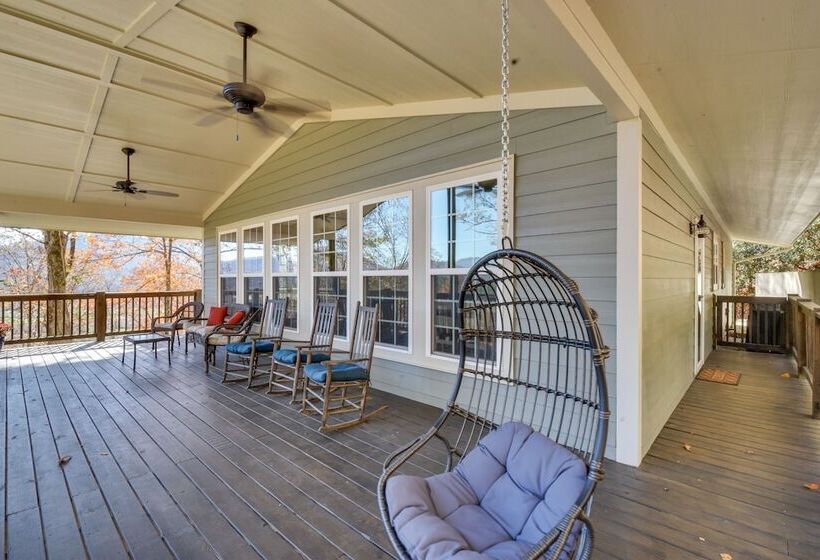 Stunning Rabun Gap Home W/ Deck & Mountain Views!