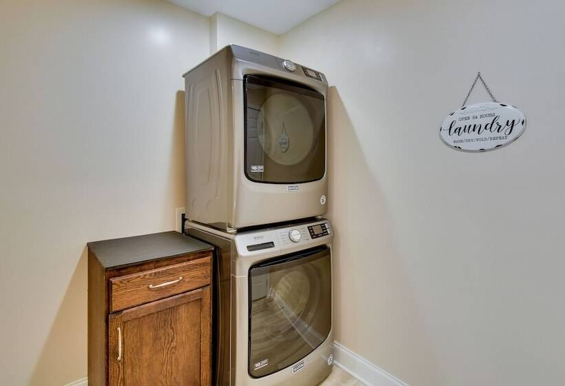 Stunning Rabun Gap Home W/ Deck & Mountain Views!