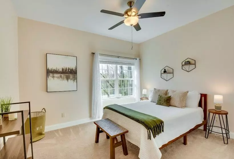 Stunning Rabun Gap Home W/ Deck & Mountain Views!