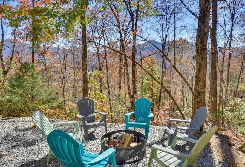 Stunning Rabun Gap Home W/ Deck & Mountain Views!