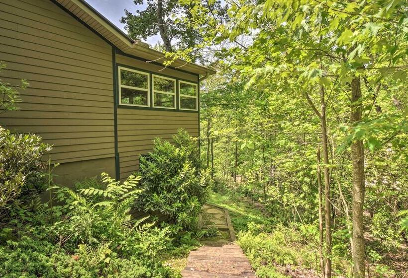 The Apple Dumpling Cabin: Pool Table, Grill