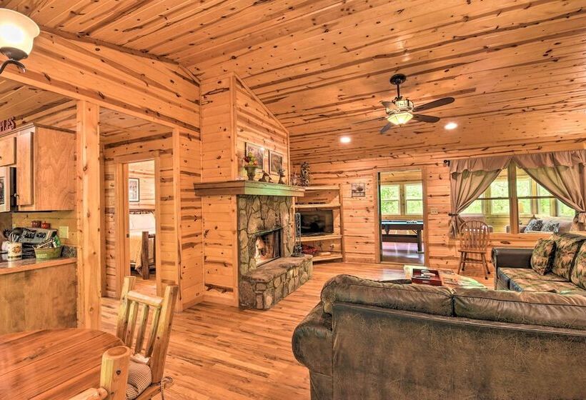 The Apple Dumpling Cabin: Pool Table, Grill