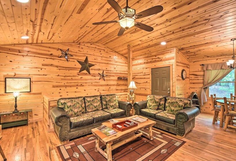 The Apple Dumpling Cabin: Pool Table, Grill