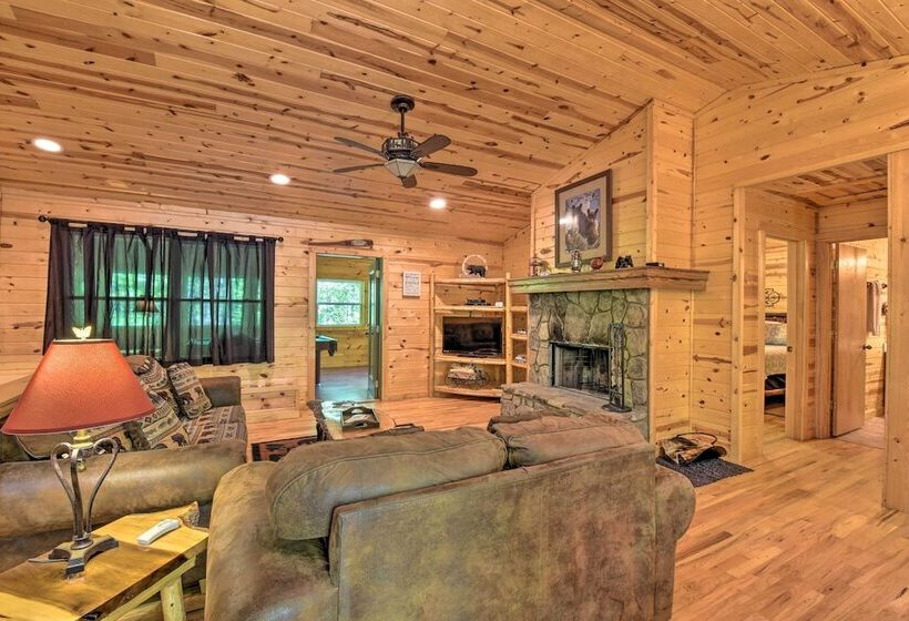 The Bear Paw At The Sautee Mountain Retreat
