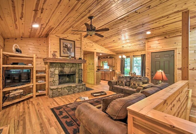 The Bear Paw At The Sautee Mountain Retreat