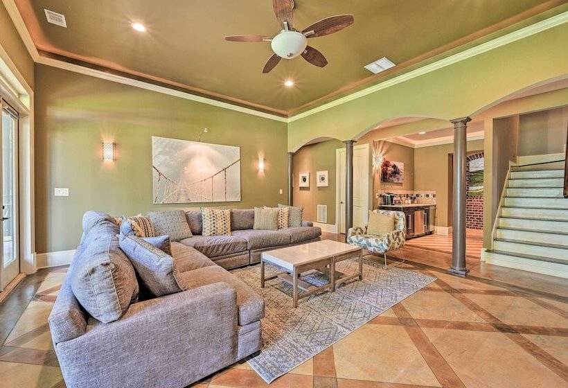 Upscale Family Home W/ Dock On Lake Hartwell!