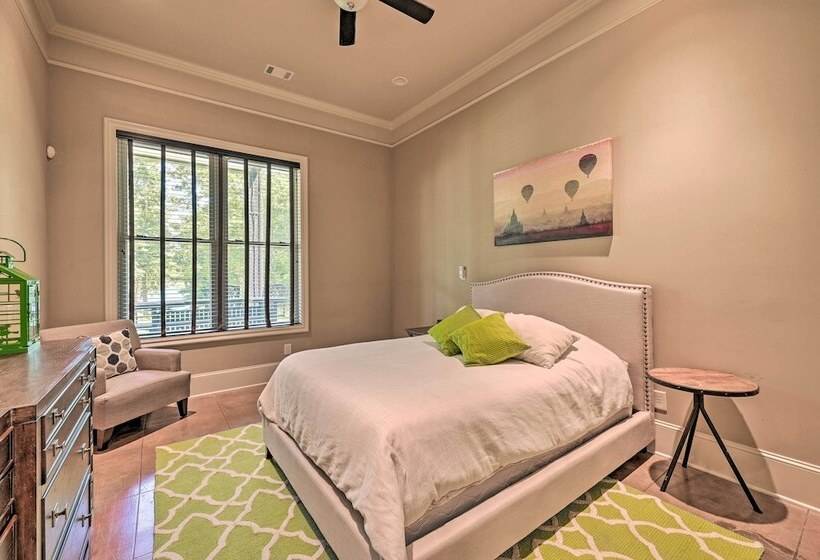 Upscale Family Home W/ Dock On Lake Hartwell!