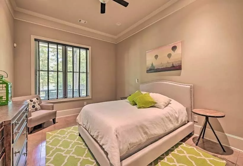 Upscale Family Home W/ Dock On Lake Hartwell!