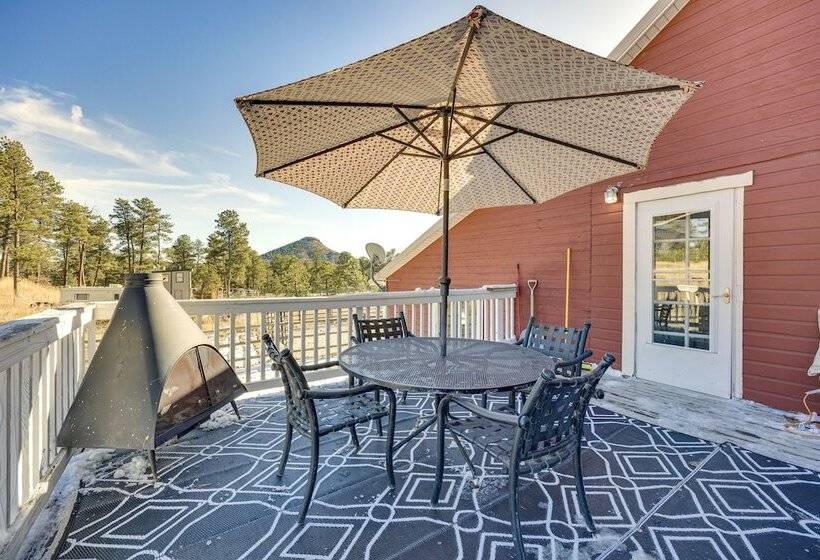 Vintage Larkspur Farmhouse W/ Yard & Gas Grill!