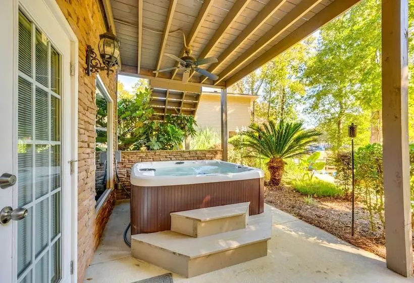 Waterfront Eatonton Escape W/ Private Hot Tub!
