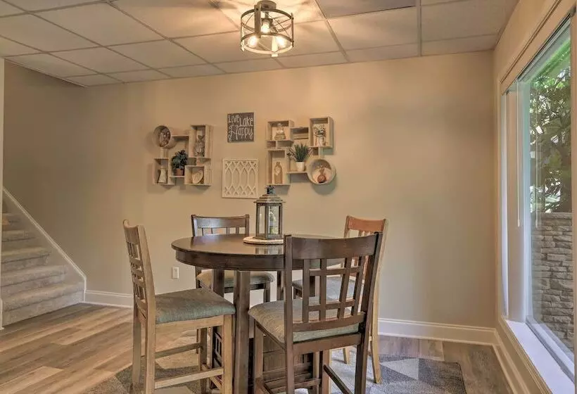 Waterfront Eatonton Escape W/ Private Hot Tub!