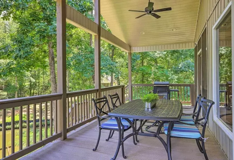 Waterfront Eatonton Escape W/ Private Hot Tub!