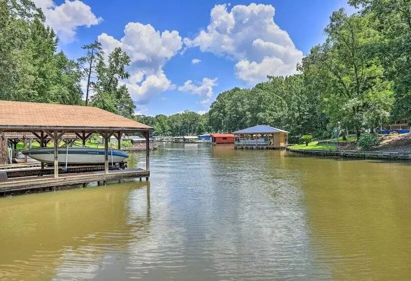Waterfront Eatonton Escape W/ Private Hot Tub!