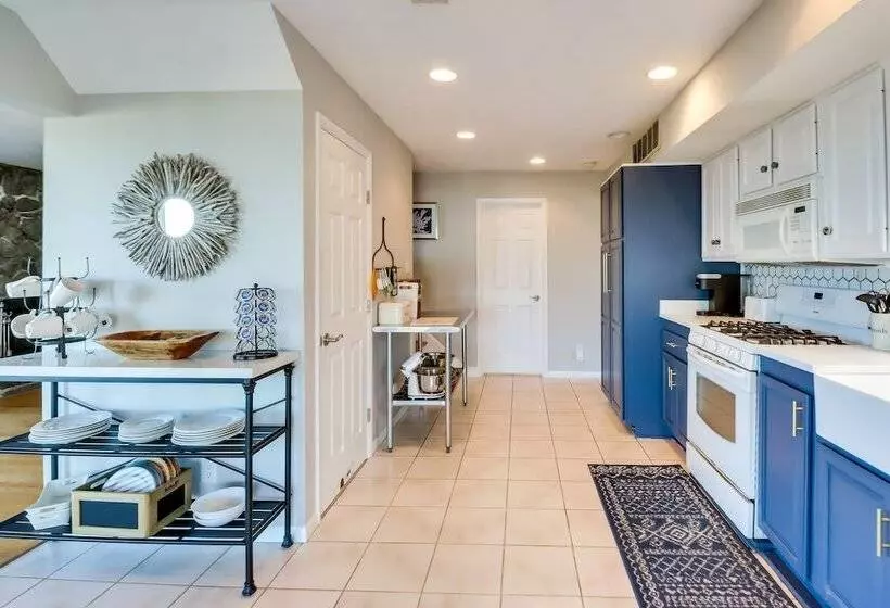 Beachy Maryland A Frame: Steps To Chesapeake Bay!