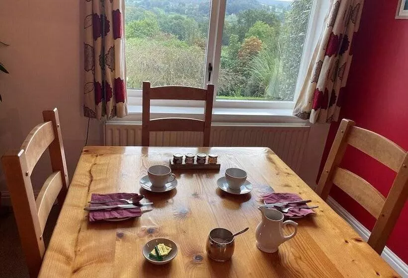 Aamiaismajoitus (B&B) Sladen Lodge
