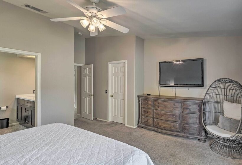 Bermuda Dunes Retreat   Golf, Hike, Explore!