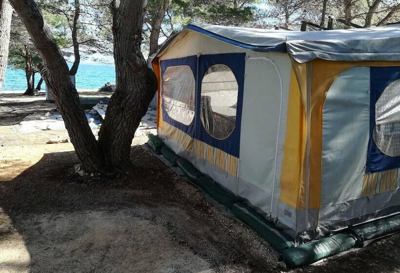 Room In Cabin   Caravan Near The Sea 2