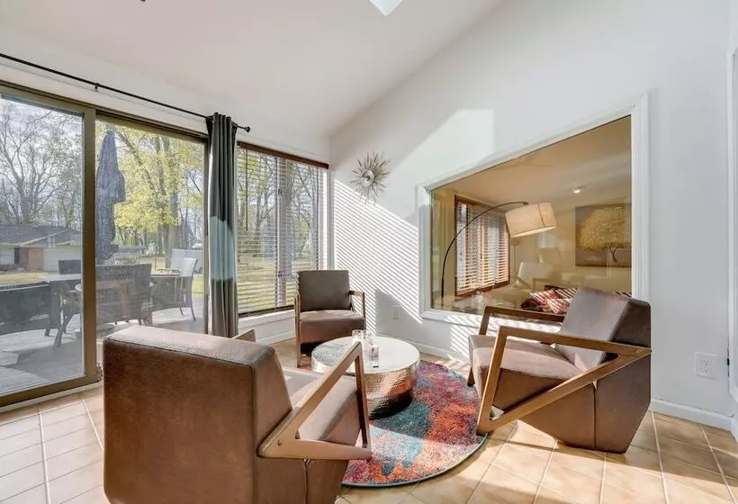 Cassopolis Vacation Home   Walk To Diamond Lake!