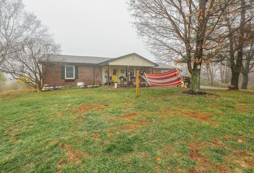 Charming Union Home W/ Backyard, Fire Pit!