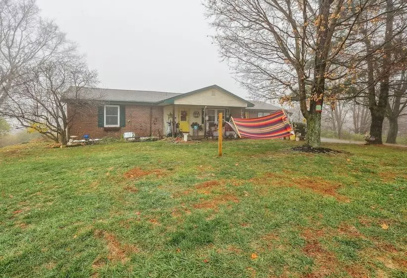 Charming Union Home W/ Backyard, Fire Pit!