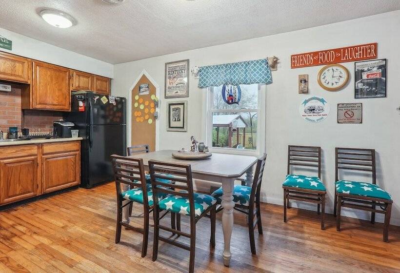 Charming Union Home W/ Backyard, Fire Pit!