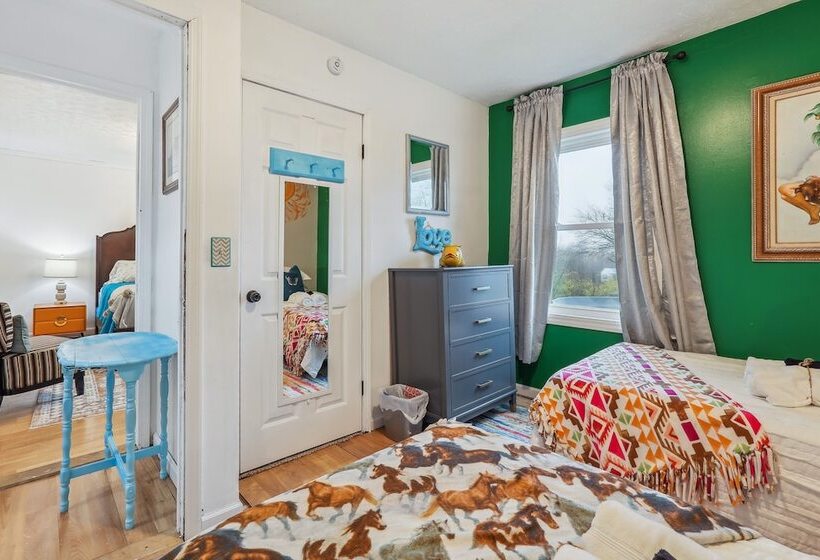 Charming Union Home W/ Backyard, Fire Pit!