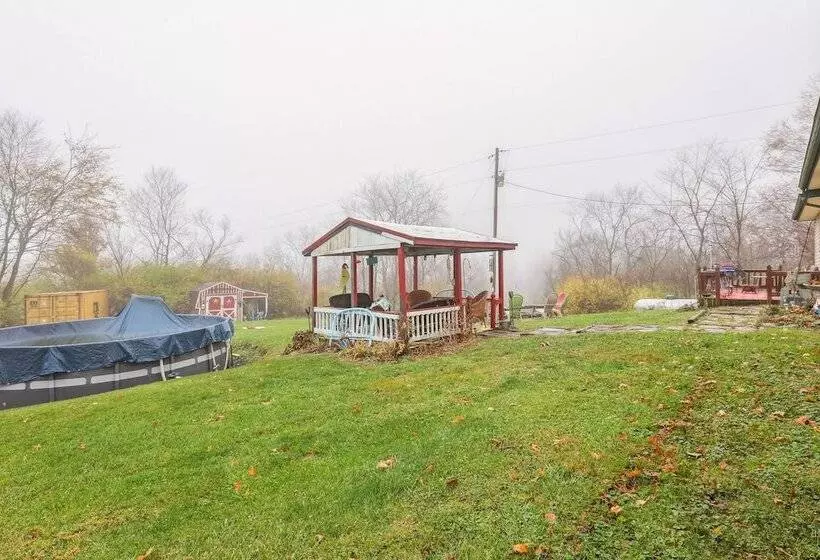 Charming Union Home W/ Backyard, Fire Pit!