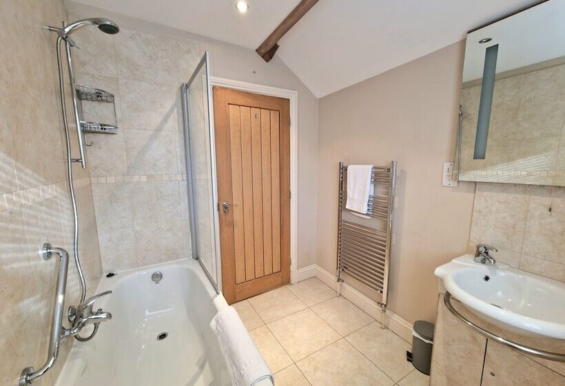 Clifton Cottage At Lovelady Shield