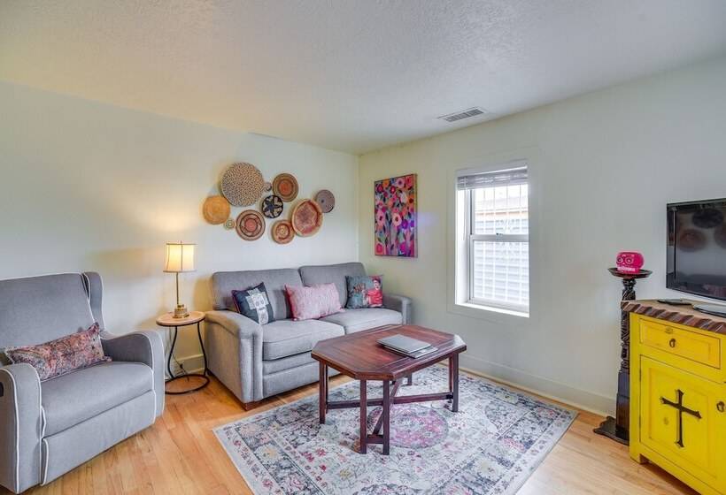 Dog Friendly Albuquerque Home W/ Patio & Yard!