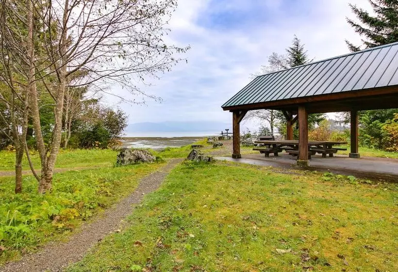 Forested Coffman Cove Cabin W/ Wood Burning Stove!
