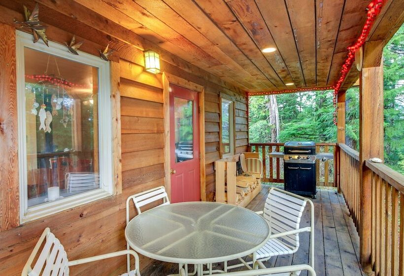 Forested Coffman Cove Cabin W/ Wood Burning Stove!