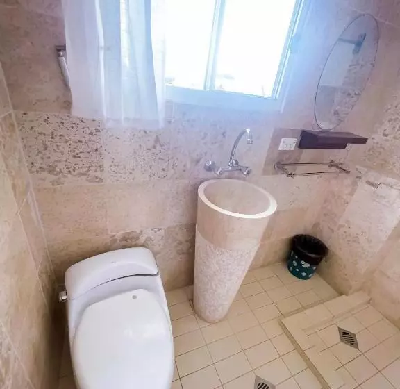 هتل Coconut Palms Resort & Diamond Casino