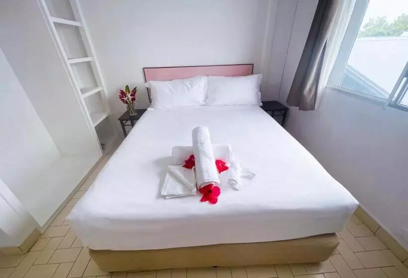 هتل Coconut Palms Resort & Diamond Casino