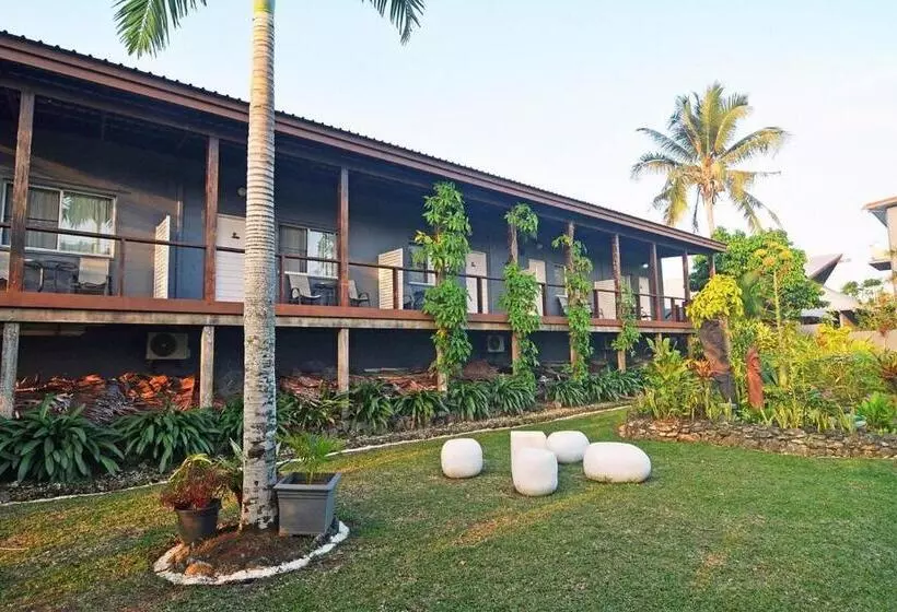 هتل Coconut Palms Resort & Diamond Casino