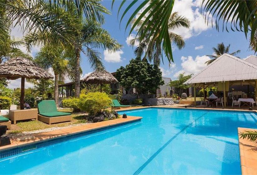 هتل Coconut Palms Resort & Diamond Casino