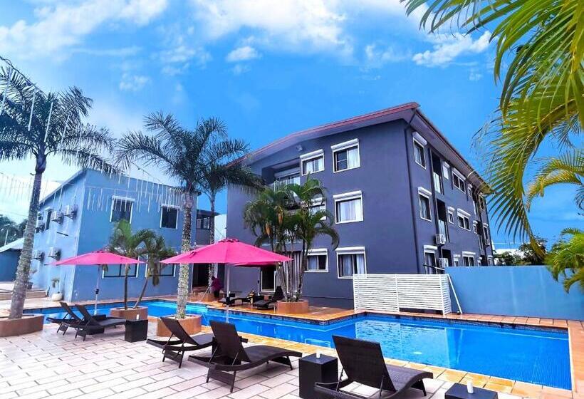 هتل Coconut Palms Resort & Diamond Casino