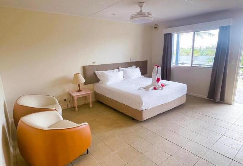 هتل Coconut Palms Resort & Diamond Casino