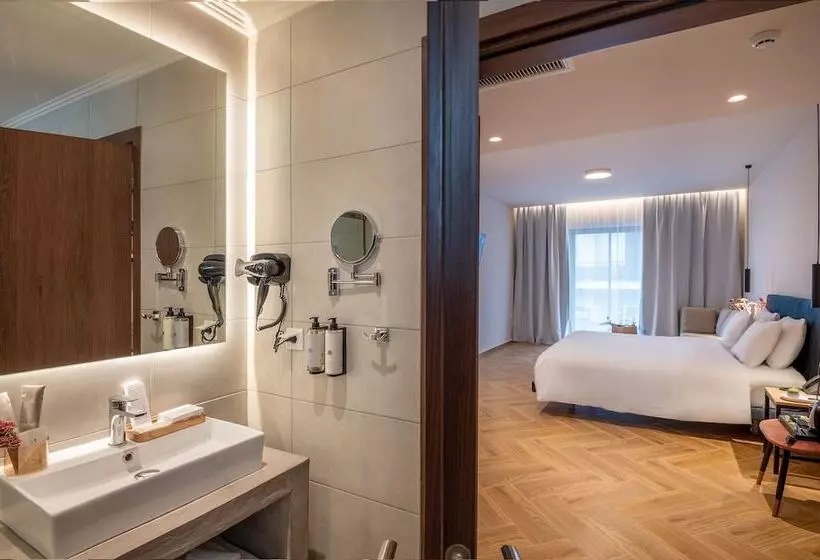 Hotelli Ira   ηρα