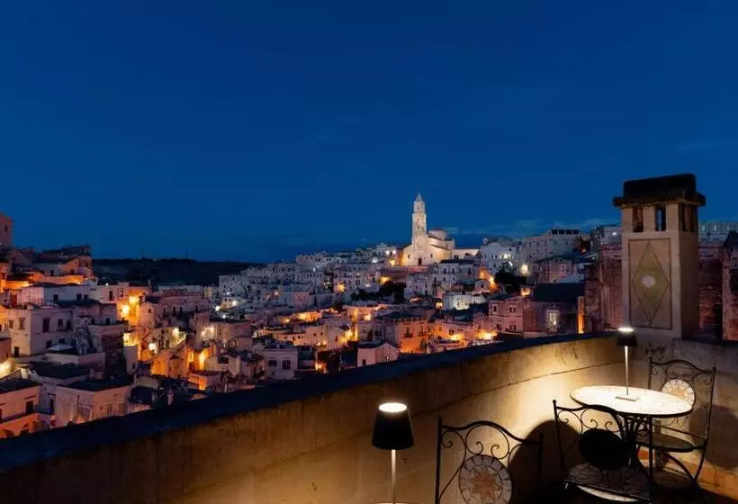 هتل Lo Stemma Luxury Boutique