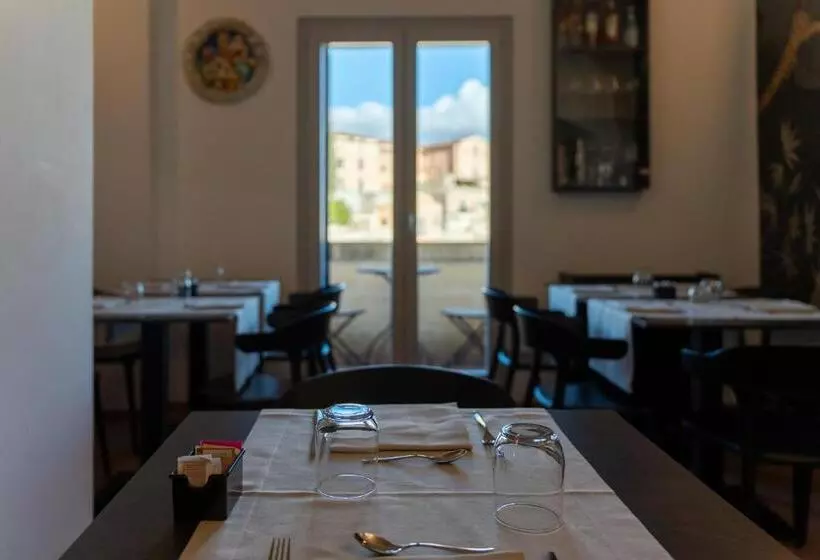 هتل Lo Stemma Luxury Boutique