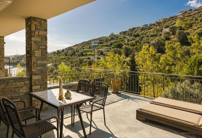 בית מלון כפרי Paramithenio Village Beach Resort & Spa